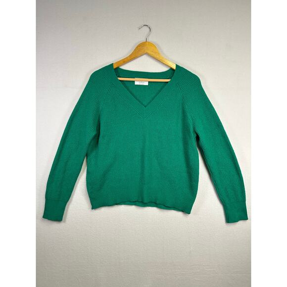 Woman's So Soft Old Navy Green V Neck Sweater - Size Small Casual Cozy - Picture 2 of 10
